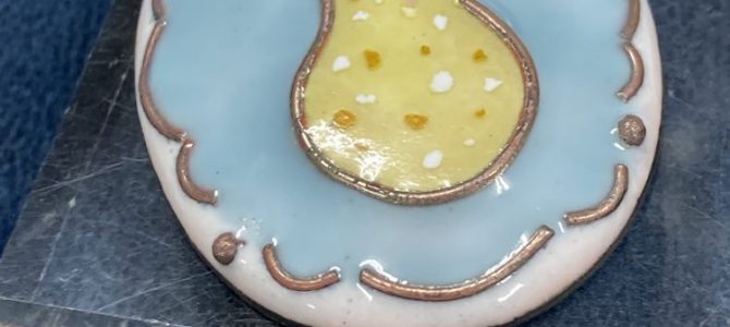 洋ナシブローチ【七宝教室生徒さん作品】 洋ナシブローチ【七宝教室生徒さん作品】